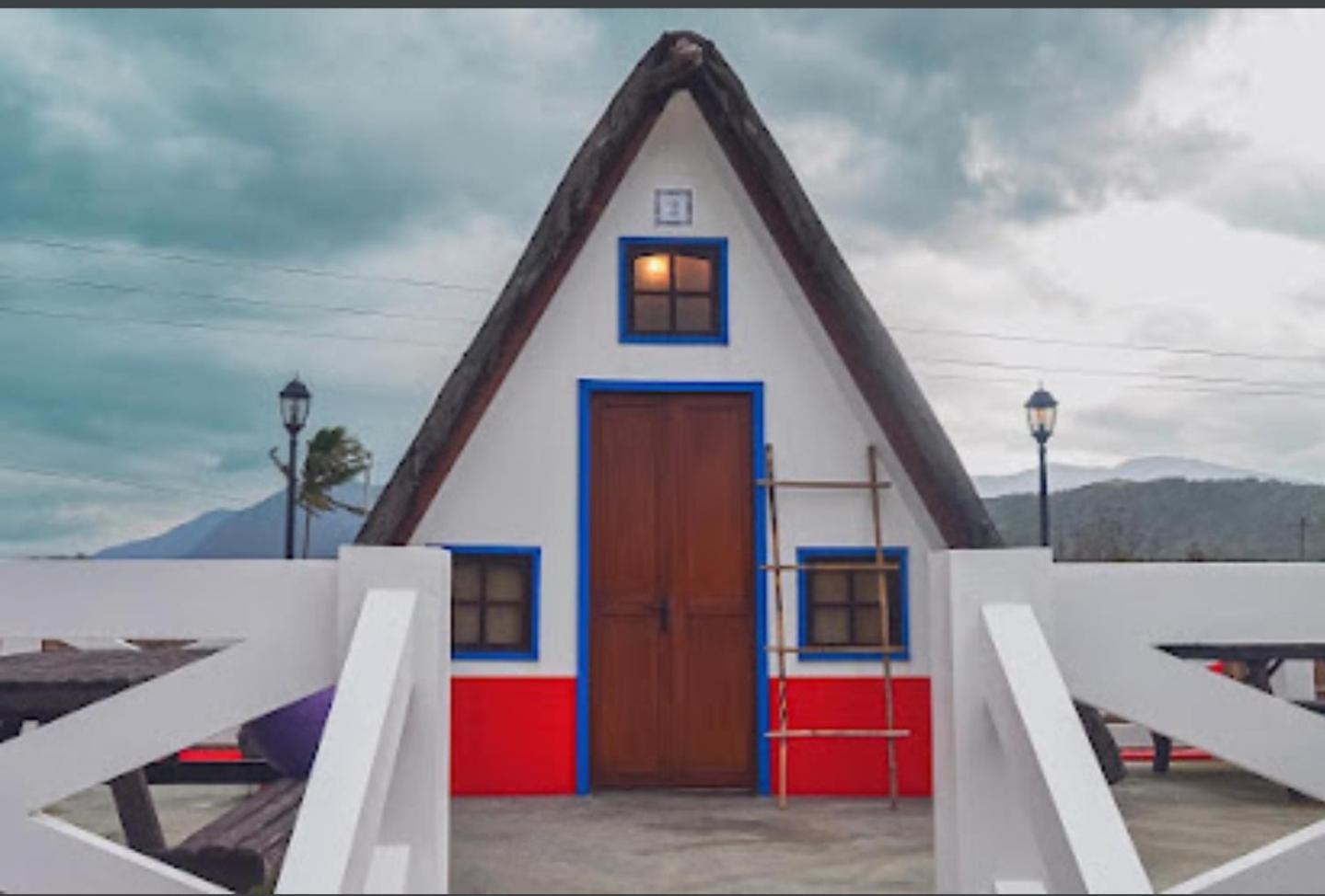 Triangle Huts Hotel Пагудпуд Екстериор снимка