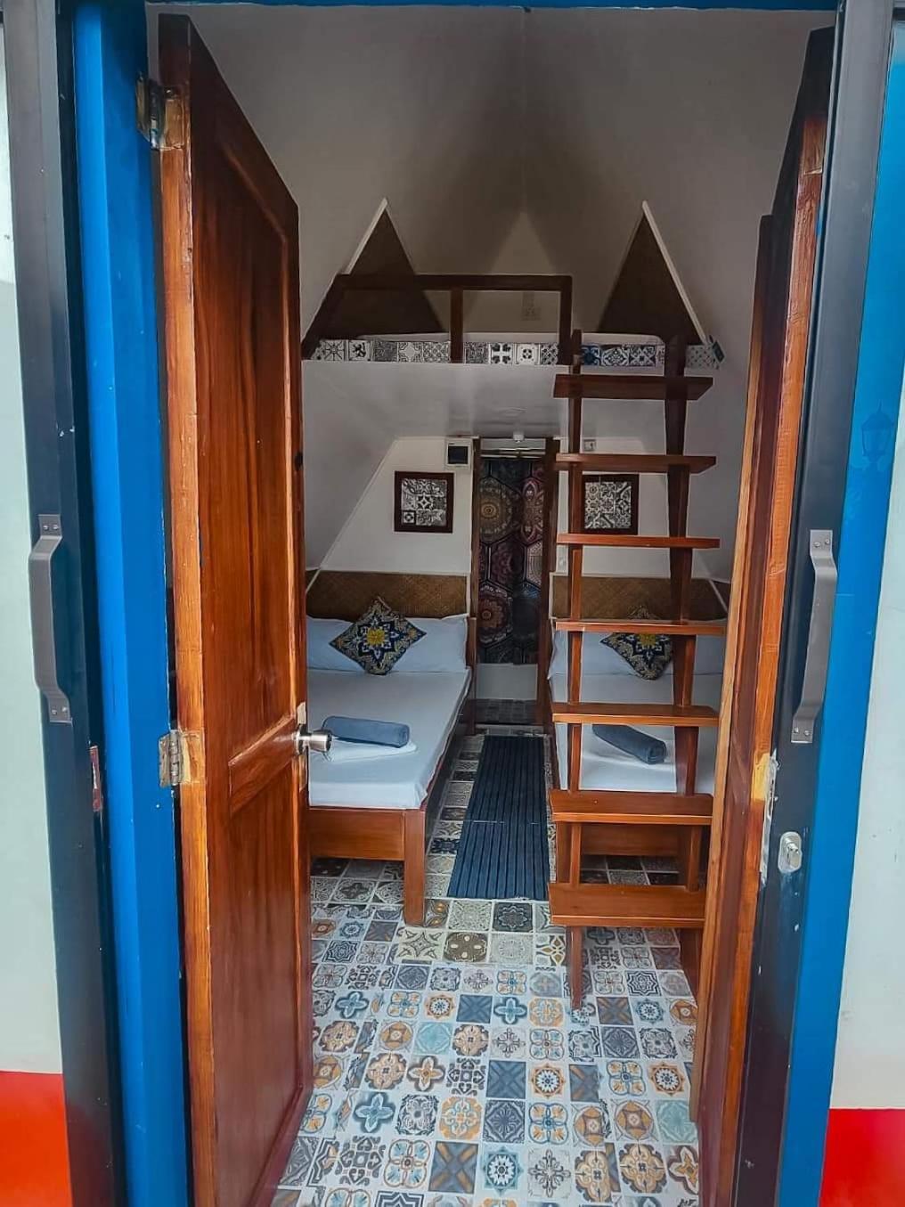 Triangle Huts Hotel Пагудпуд Екстериор снимка